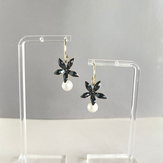 Flower Pearl Earrings